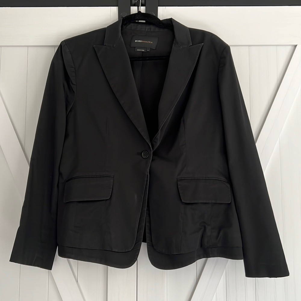 BCBGMaxAzria black blazer size L.